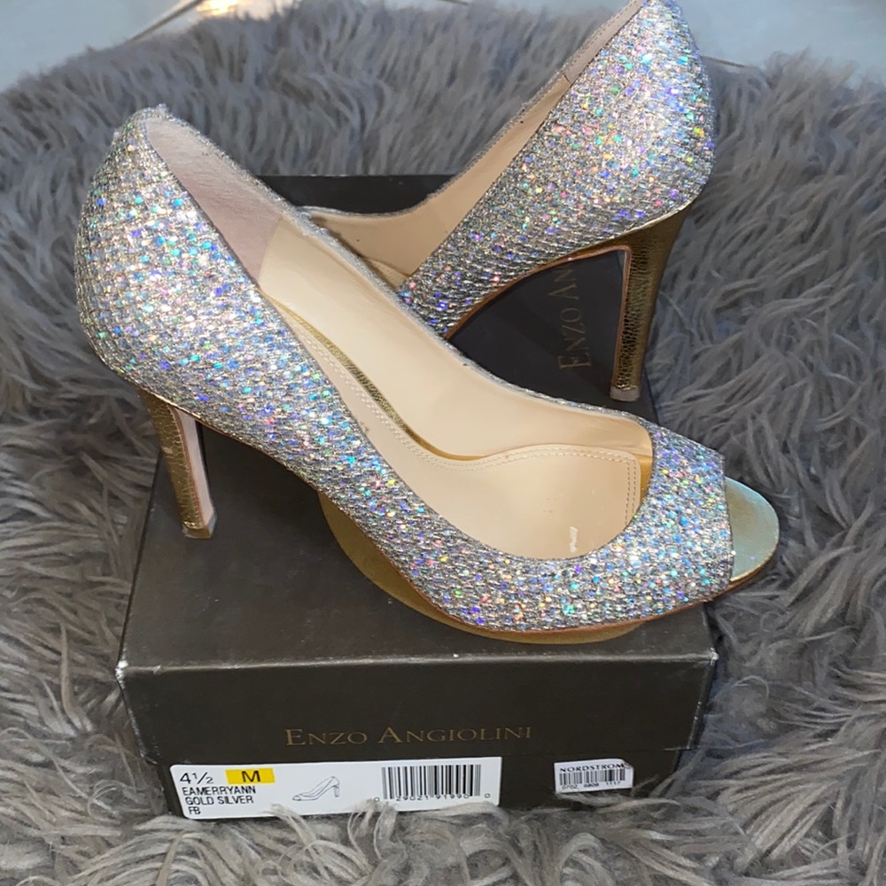 Size 4.5 gold silver Enzo angiolini heels